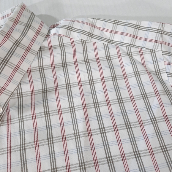 Eddie Bauer Relaxed Wrinkle Resist LS Checks Button Down Shirt Men L Runs Big - Picture 2 of 4